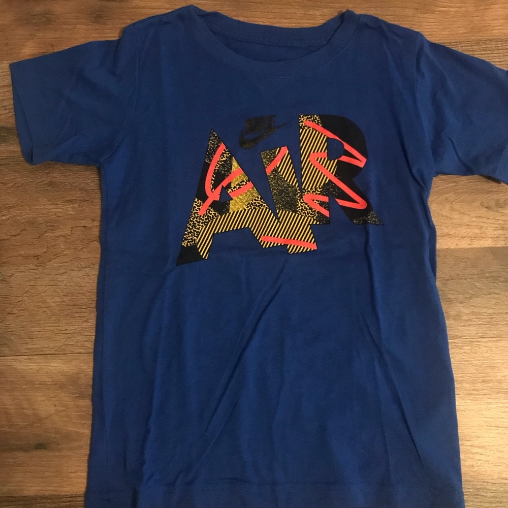 Boys Nike tshirt
